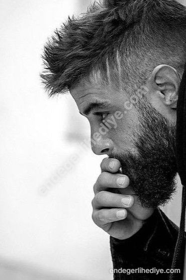 Derin Düşünceli Adam Kanvas Tablo | Monokrom Sanat