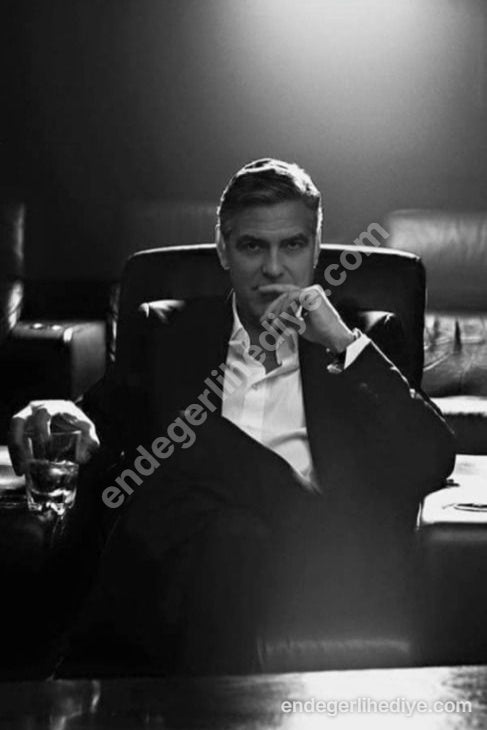 George Clooney: Karizmatik Beyefendi Kanvas Tablo